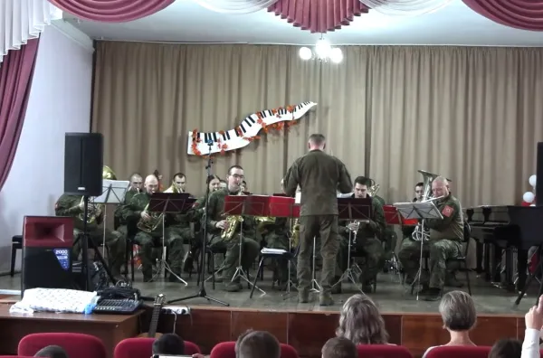Самарские военные музыканты дали мастер-класс в ДНР