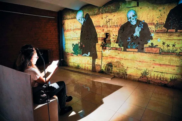 В подвале особняка Курлиной открылась выставка "Темный модерн"