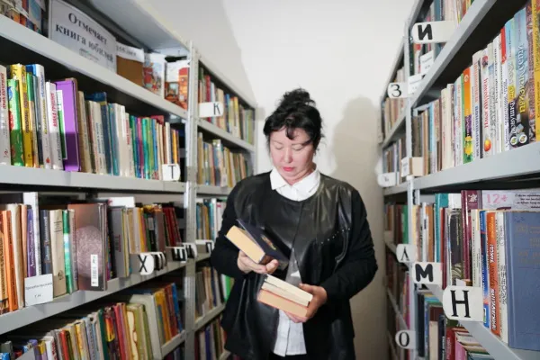 В Самарской областной библиотеке оцифруют еще сотню книжных памятников