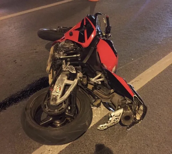 В Самаре водитель иномарки подрезал и сбил мотоциклиста