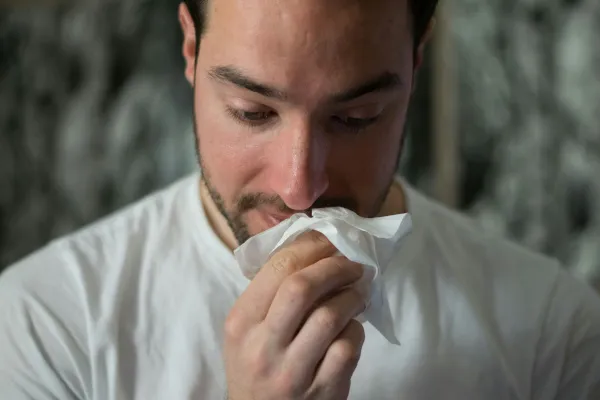 Эксперты рассказали, как отличить ОРВИ от аллергии