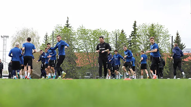 "Крылья Советов" готовятся к матчу со "Спартаком" на клубной базе 