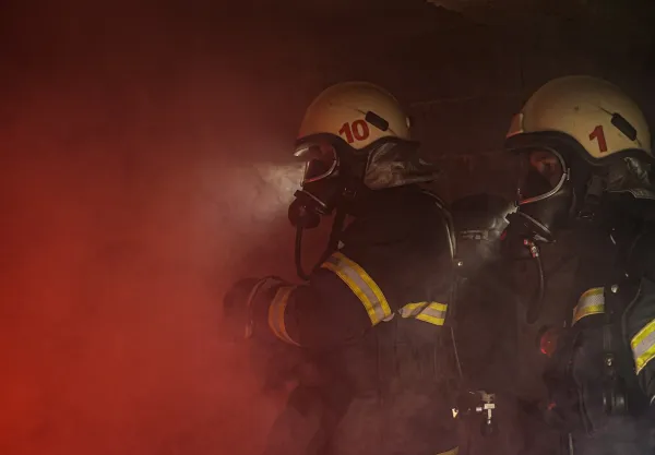 В Самарской области горел частный дом на 100 квадратах