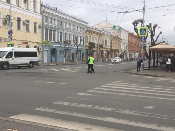Самару сковали серьезные пробки из-за десятка перекрытых улиц