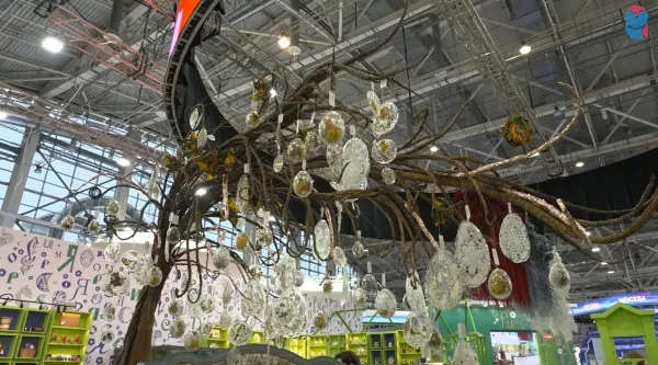 Обновленные стенды и ярмарка региональных производителей: выставка "Россия" готовится к Пасхе