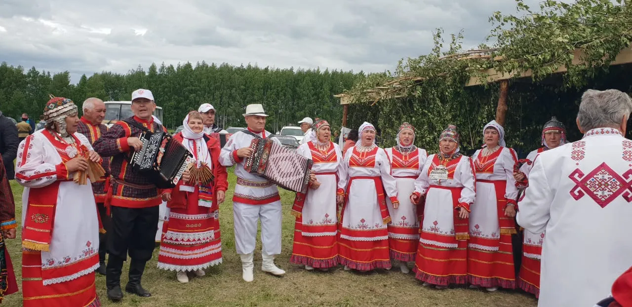 Самобытная культура, скачки и большой хоровод: в Самарской области проходит  юбилейный чувашский праздник Акатуй | СОВА - главные новости Самары