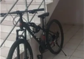 В Тольятти мужчина украл велосипед прямо с лестничной площадки