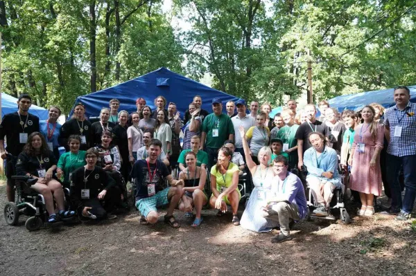 Игорь Комаров и Дмитрий Азаров обсудили с участниками "iВолги" создание инклюзивных площадок в регионах ПФО