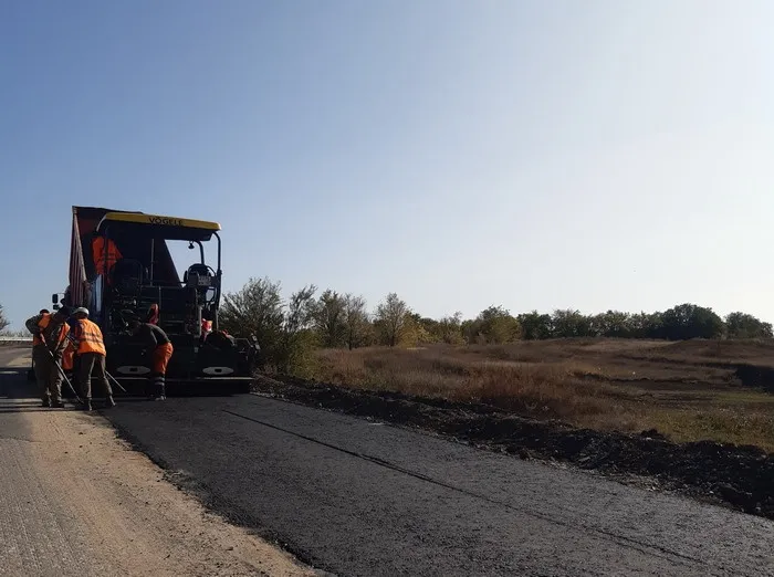 Дороги, образование, новое качество жизни: "партийный десант" побывал в Волжском районе Самарской области