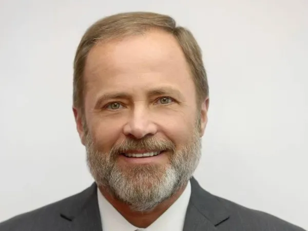 Игорь Комаров поздравил жителей Поволжья с Днем народного единства