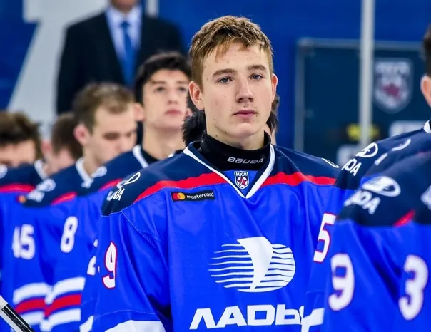 Игрок хоккейной "Лады" стал серебряным призером юниорского ЧМ