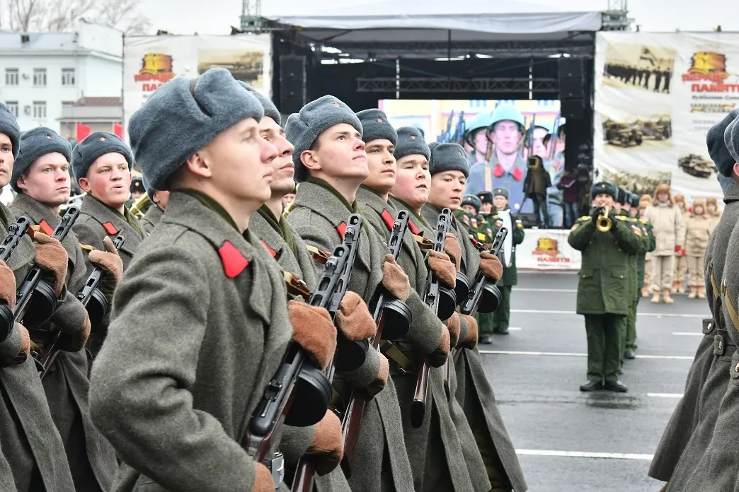 18 октября: пресс-конференция "Всероссийский патриотический проект "Парад Памяти - 2022"