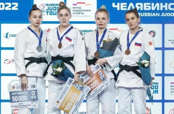 Самарские дзюдоистки привезли медали из Челябинска