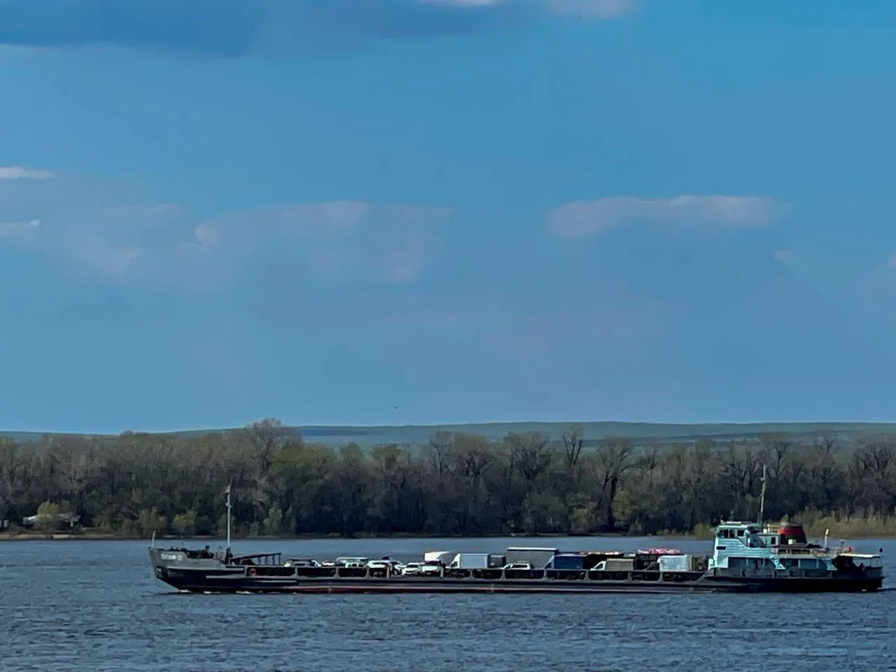 В Самаре 26 и 27 апреля пустят дополнительные рейсы на грузовой переправе  до села Рождествено | СОВА - главные новости Самары