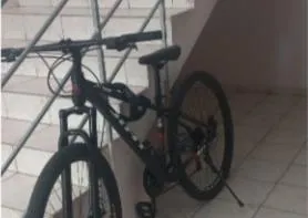 В Тольятти мужчина украл велосипед прямо с лестничной площадки