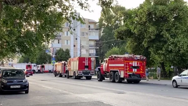 В Самаре из-за пожара в доме на Ленинградской эвакуировали жильцов