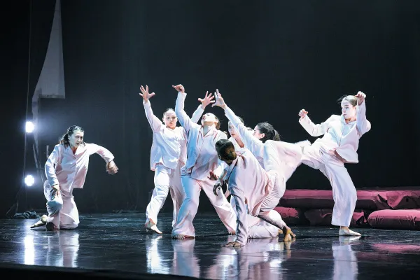 Парадоксы и причины жить: в Самаре показали программу хореографических спектаклей