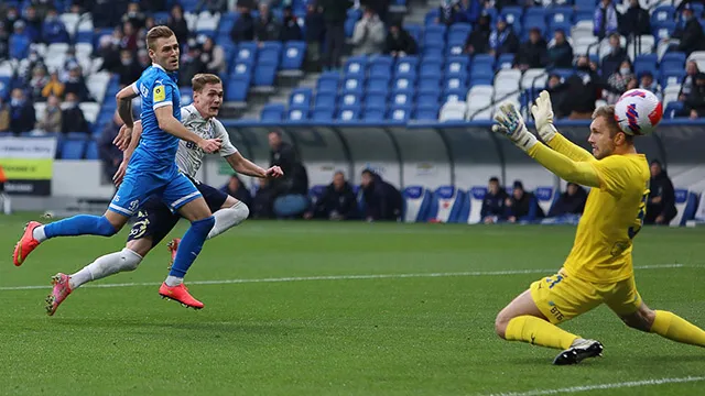 "Крылья Советов" обыграли "Динамо" в Москве благодаря голу Ежова