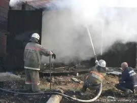 Три человека погибли во время пожара на складе в Похвистнево