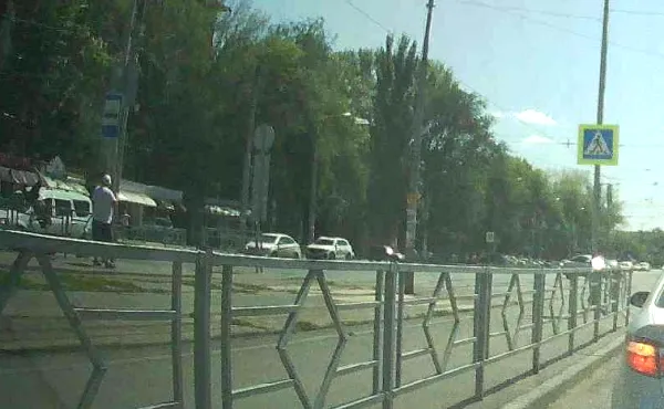 В Самаре 19 июля водитель на "Ларгусе" сбил парня на самокате
