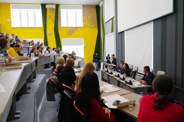 В Самаре эксперты обсудили пути развития межнациональных и межконфессиональных отношений