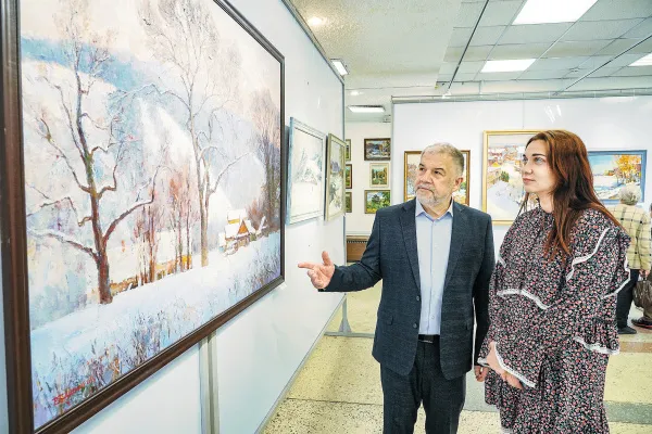  Сто пейзажей к юбилею: в Самаре открыли экспозицию Владимира Башкирова