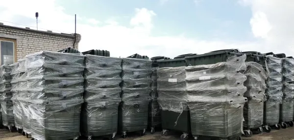 В Самаре приступили к установке новых мусорных баков