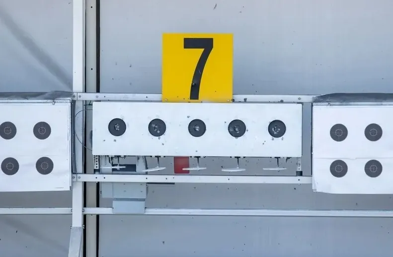 Биатлонист Эдуард Латыпов взял серебро в суперспринте чемпионата России 