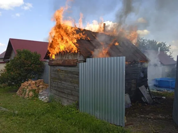 В Самарской области 4 июля сгорела частная баня