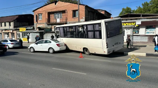 16 мая в Самаре водитель автобуса сбил мужчину на остановке