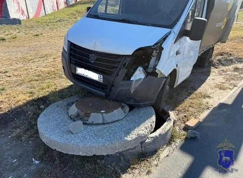 В Самаре грузовик с глиной устроил массовое ДТП на Красноглинском шоссе