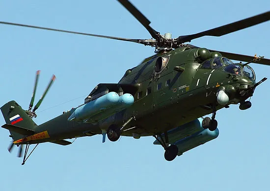 Российский военный вертолёт Ми-35 совершил вынужденную посадку