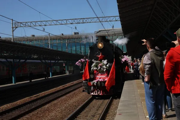 В Самару прибыл "Паровоз Победы"
