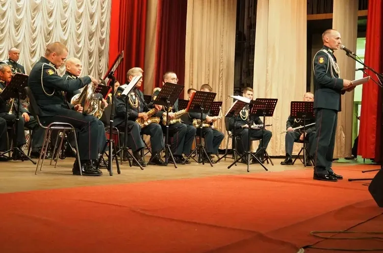 Самарские военнослужащие и военные музыканты представили регион в ходе памятных мероприятий в Санкт-Петербурге