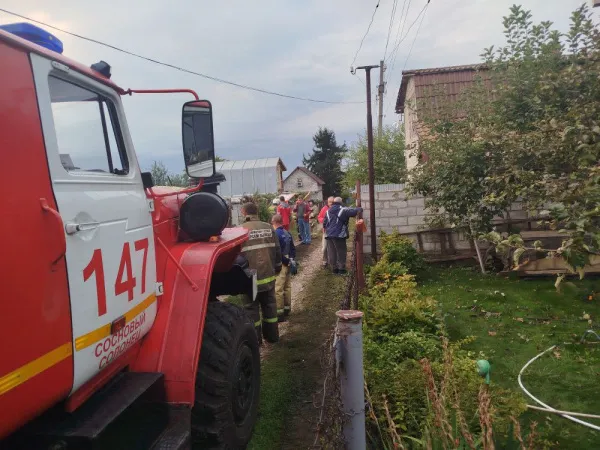 В Самарской области три человека погибли в ночном пожаре на даче