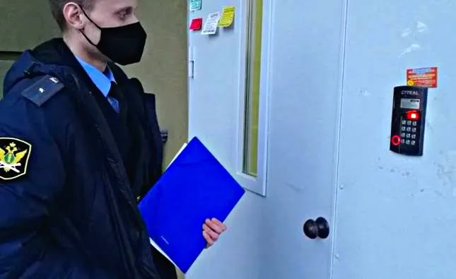 Самарчанка поселила в квартире экс-супруга, а затем выпроводила его через суд