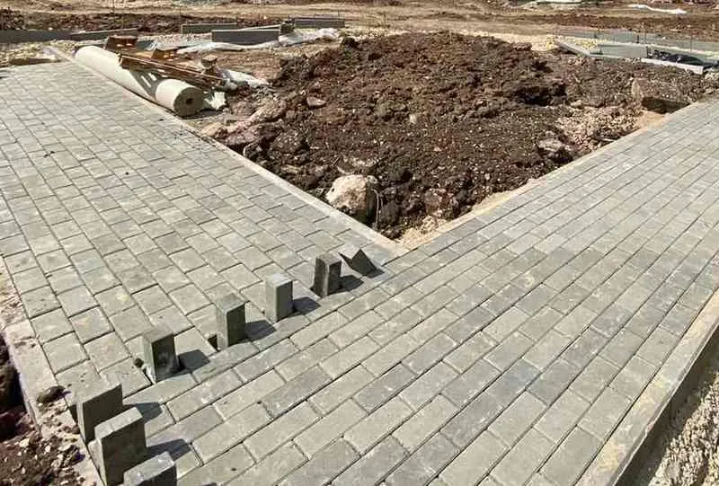 В Промышленном районе Самары начали благоустраивать дворы 