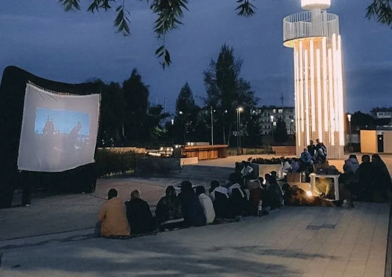 Жителей Кинеля приглашают в кинотеатры под открытым небом с огромным надувным экраном