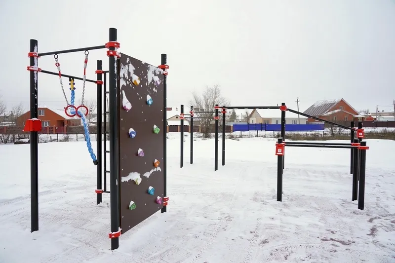 В Хворостянском районе возведут универсальную спортивную площадку 