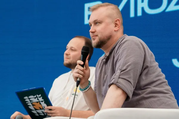 Школьникам и студентам со всей страны показали документальный фильм о научном сотруднике