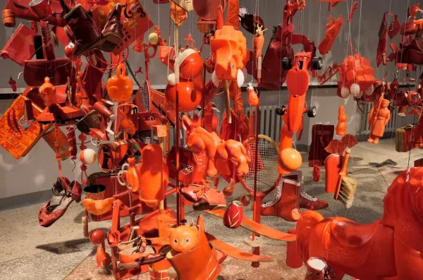 Выставка-приключение "Детство. Мечты" открылась в филиале Третьяковской галереи в Самаре