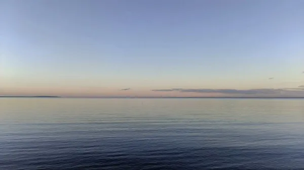 В Самарской области температура воды в Волге превысила 18 градусов