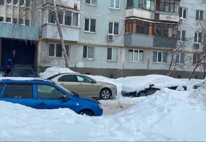 В Самаре на Ново-Вокзальной женщина на Mitsubishi ASX сбила пенсионерку