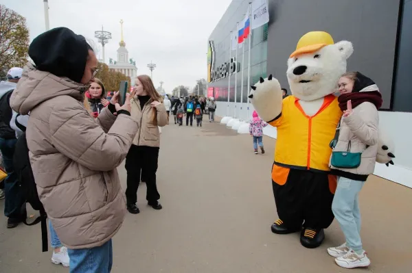 Лучшие работники сызранской компании посетили выставку-форум Россия в День Самарской области