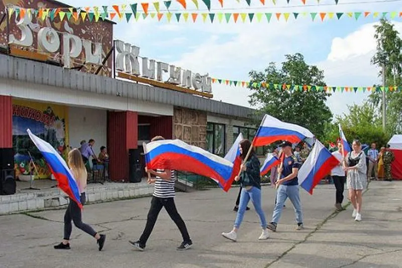 В ДК села Александровка отремонтировали крышу 