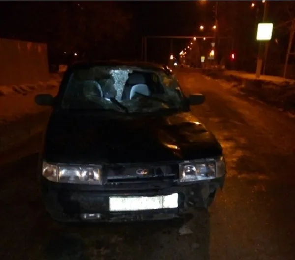 В Самарской области сбитый пешеход проломил лобовое стекло "десятки"