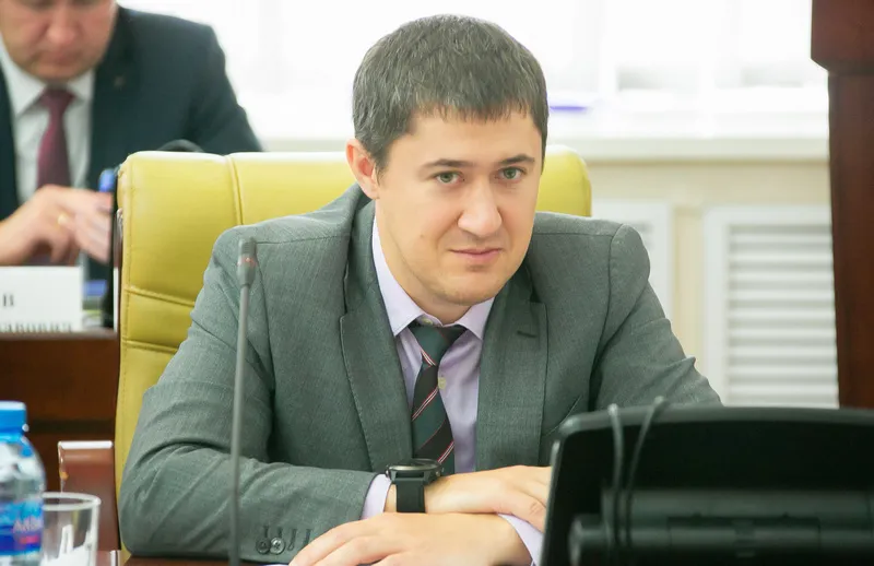 Глава Пермского края поздравил самарцев с днем рождения Самарской губернии 