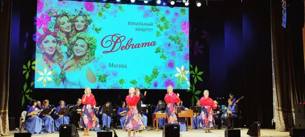 В Тольятти выступил квартет "Девчата"