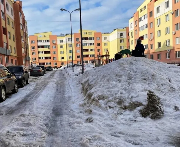В Волжском районе нашли опасную для детей снежную горку