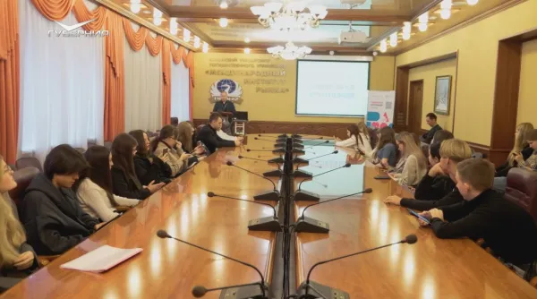 Более шестисот молодых самарцев за месяц стали участниками проекта Семейная гостиная